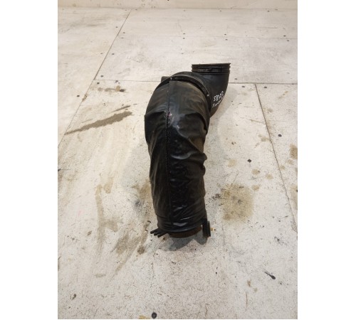 Патрубок воздухозаборника