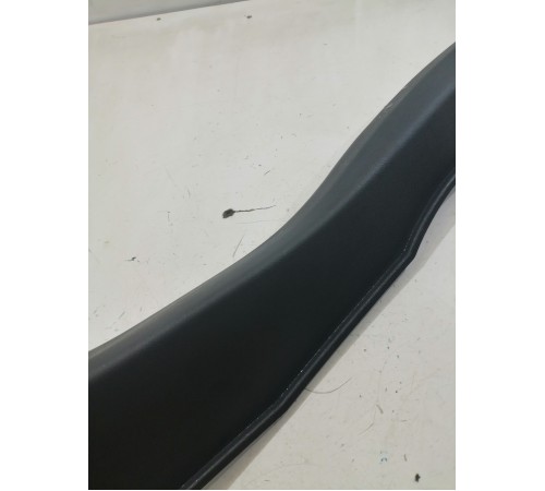 Накладка задней стойки левая