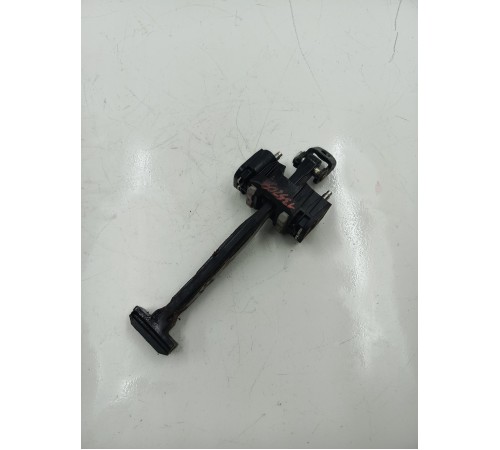 Ограничитель двери задний левый