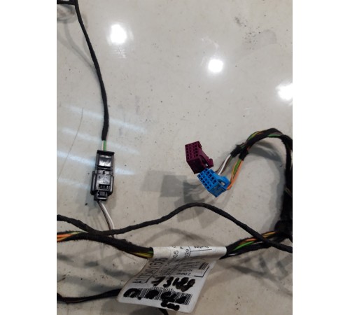 Электропроводка двери (передняя, правая)