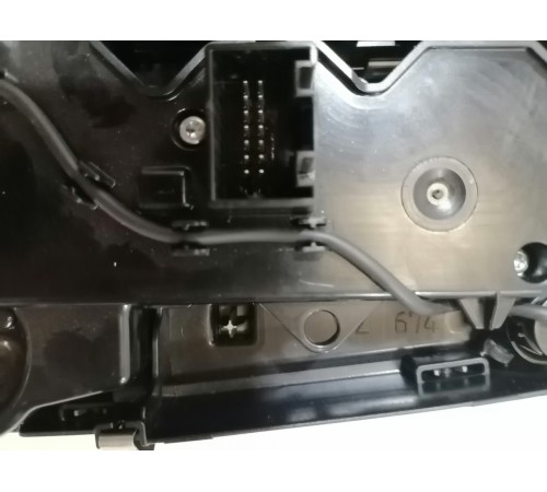 Плафон освещения салона