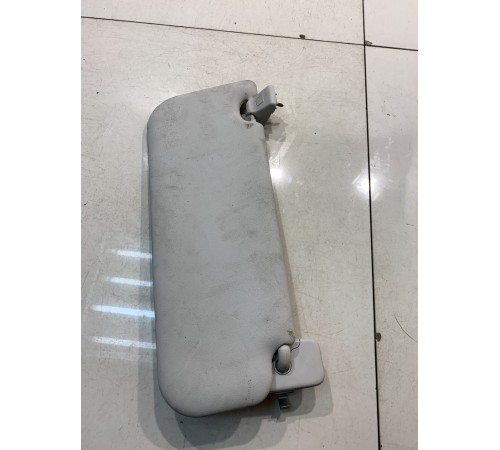 Козырёк солнцезащитный (левый)