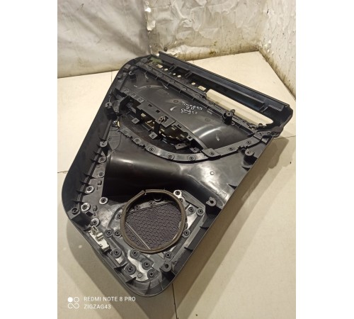 Обшивка двери (задняя правая)