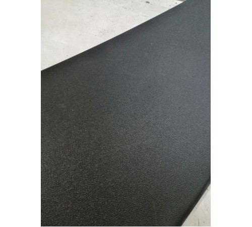 Обшивка крышки багажника верхняя