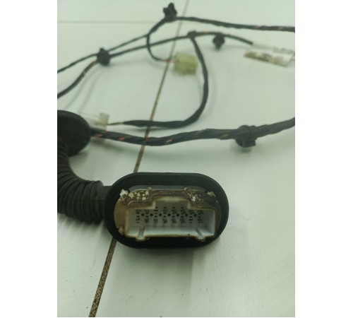 Электропроводка двери задняя левая