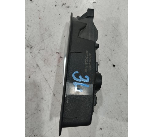 Ручка двери (задняя левая внутренняя)