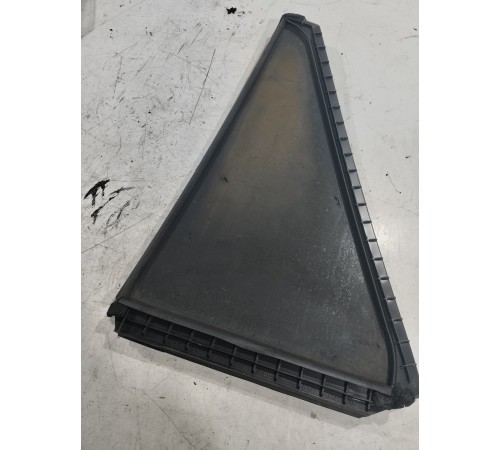 Глухое стекло(заднее правое)