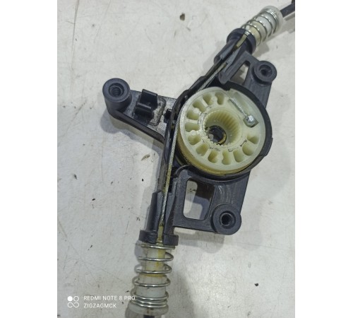 Стеклоподъемник (задний правый)