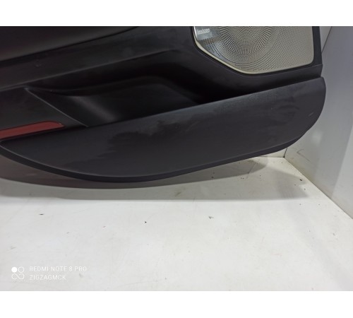 Обшивка двери (задняя левая)