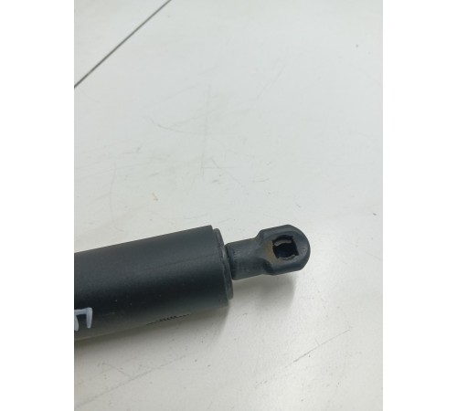 Амортизатор крышки багажника правый