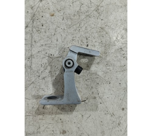 Петля двери передняя левая верхняя