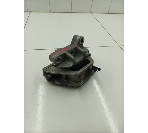 Опора двигателя правая