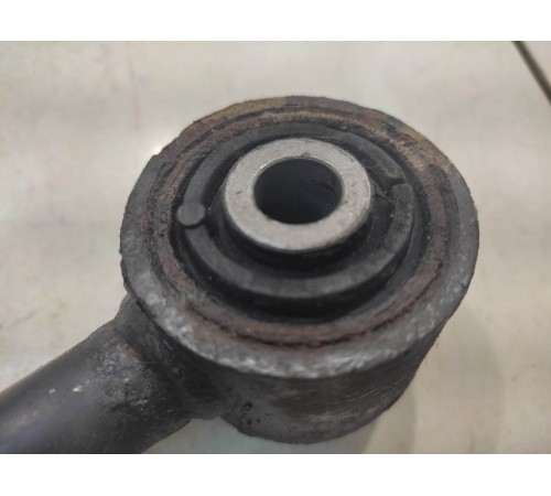 Рычаг подвески (задний, левый)