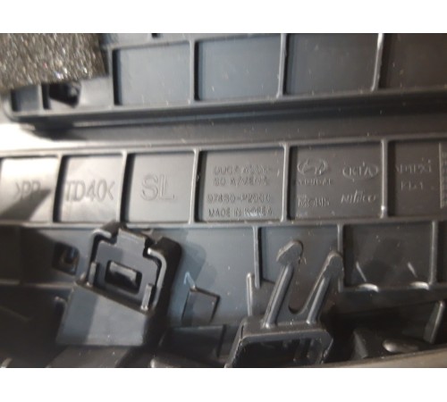 Дефлектор воздушный передний левый