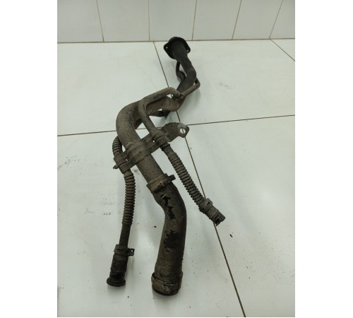 Горловина топливного бака