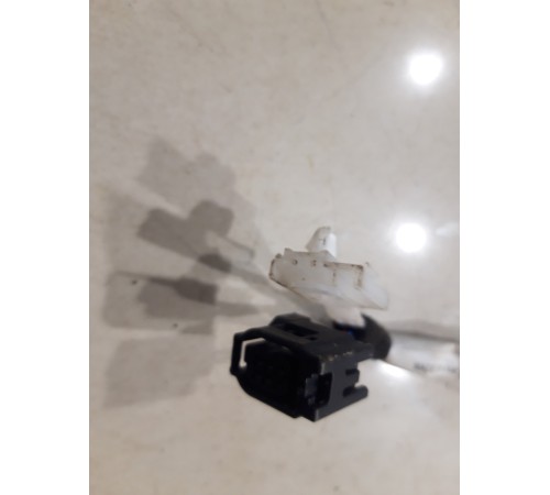 электропроводка ручки двери(передняя левая внешняя)