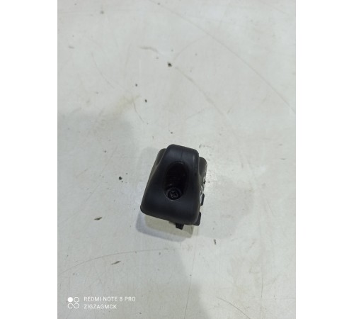 Крючок (фиксатор) солнцезащитного козырька