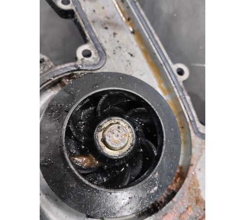 Насос водяной (помпа)