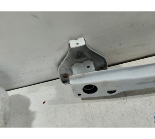 Усилитель бампера задний