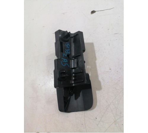 Рычаг открывания капота