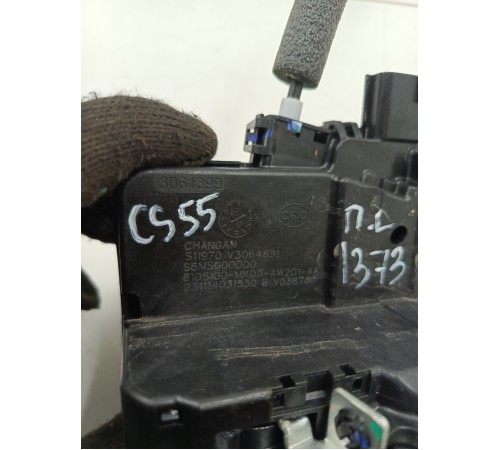 Замок двери передний левый