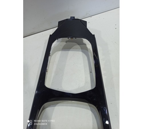 Накладка подлокотника декоративная)