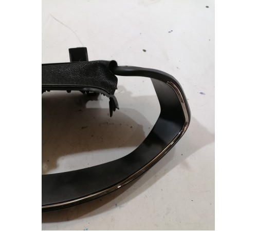 Накладка панели приборов с кожухом рулевой рейки