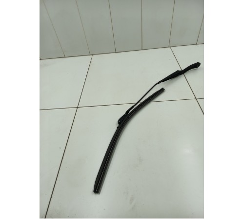 Поводок стеклоочистителя левый