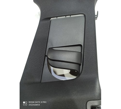 Обшивка центральной стойки(верхняя правая)