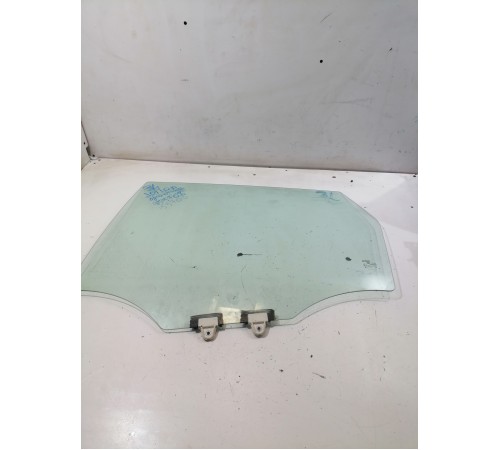 Стекло двери заднее левое