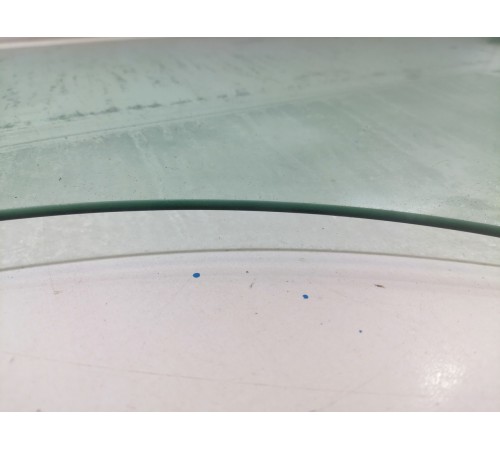 Стекло двери заднее левое