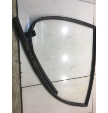 Уплотнитель стекла (задний, левый)