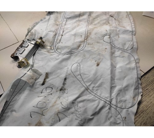 Боковая подушка безопасности (шторка) (левая)