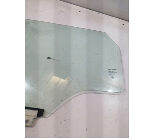 Стекло двери заднее левое