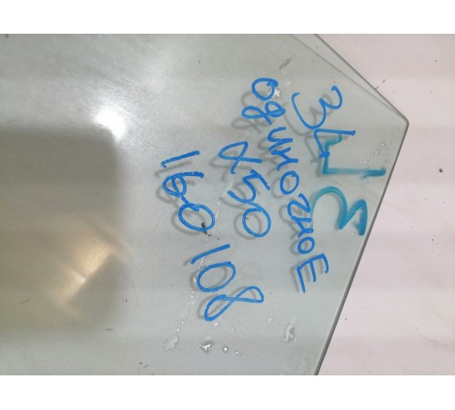 Стекло двери заднее левое