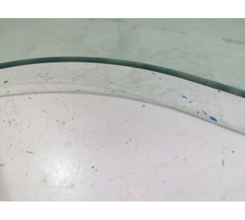 Стекло двери заднее левое