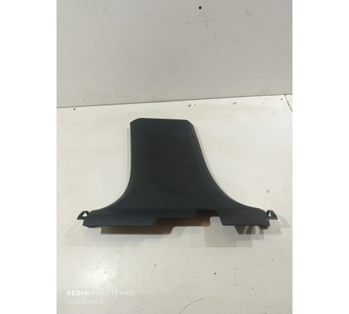 Обшивка центральной стойки нижняя левая