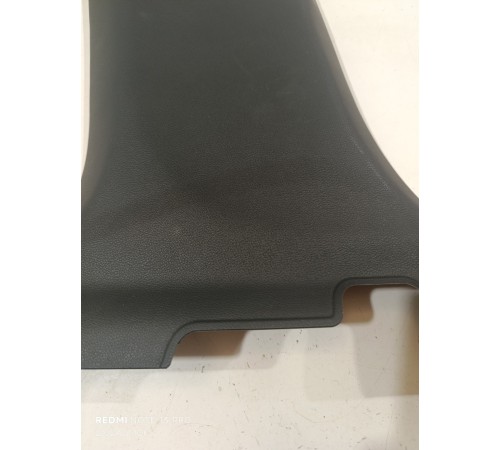 Обшивка центральной стойки нижняя левая