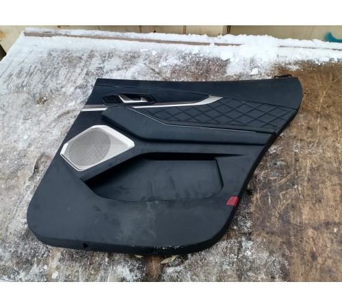 Обшива двери задняя правая