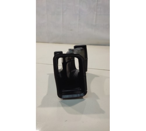 Воздуховод отопителя (правый)