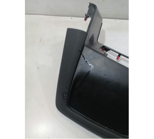 Накладка торпедо передняя левая