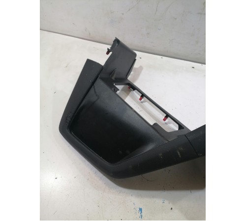 Накладка торпедо передняя левая