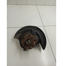 Кулак поворотный передний правый