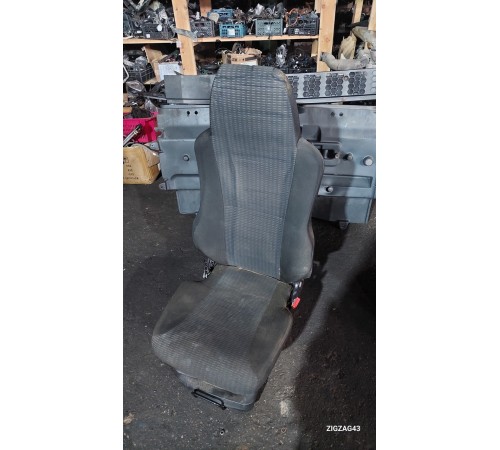 Сиденье пассажирское (правое)