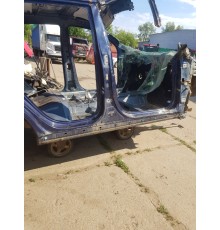 Порог со стойкой правый