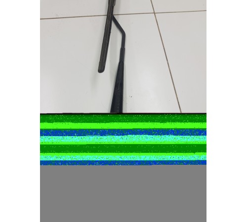 Поводок стеклоочистителя правый