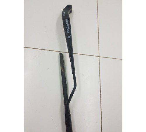 Поводок стеклоочистителя правый