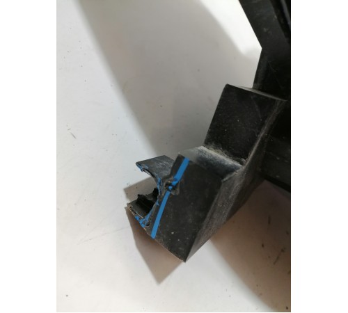 Фара головного света правая