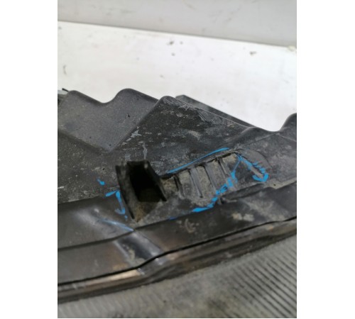 Фара головного света правая