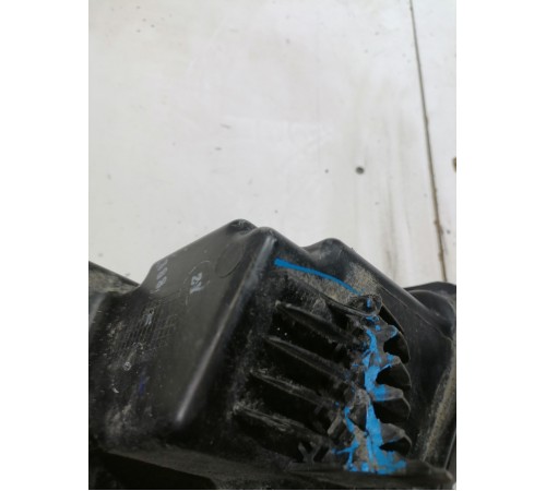 Фара головного света правая